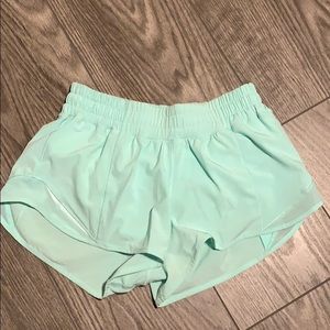 Lululemon hotty hot shorts